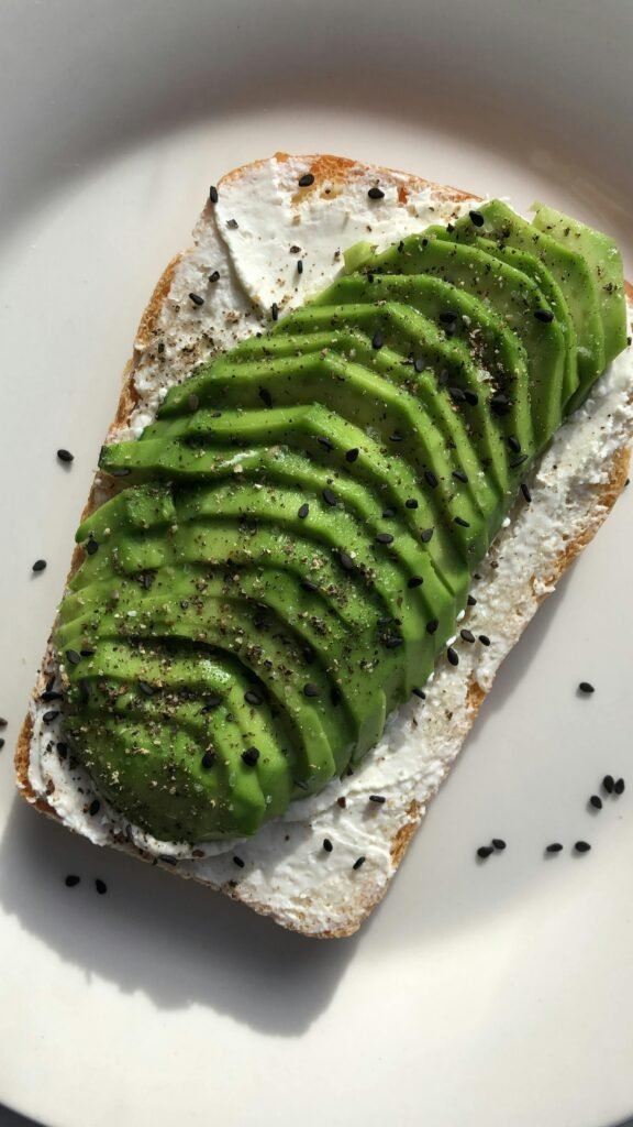 High-fibre keto meal plans with avocado and cheese bread
