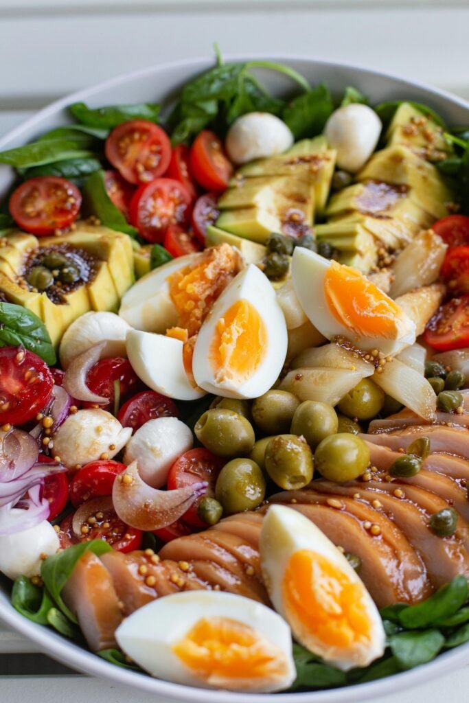 Proteins: Grass-fed beef, wild-caught salmon, eggs, chicken thighs, and bone broth.