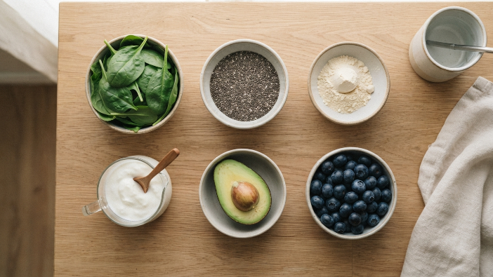 Protein, fibre and healthy fat ingredients for a balanced PCOS smoothie